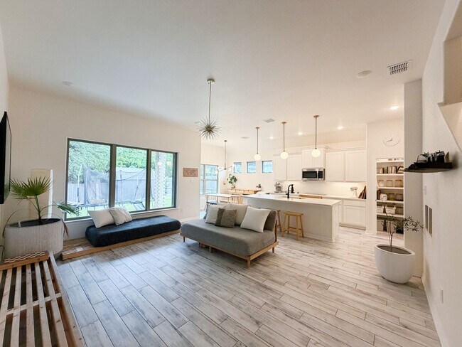 Foto del edificio - Gorgeous Home - MUST SEE!!
