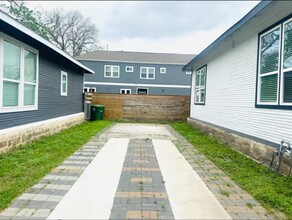 Building Photo - 2400 Burkett St.