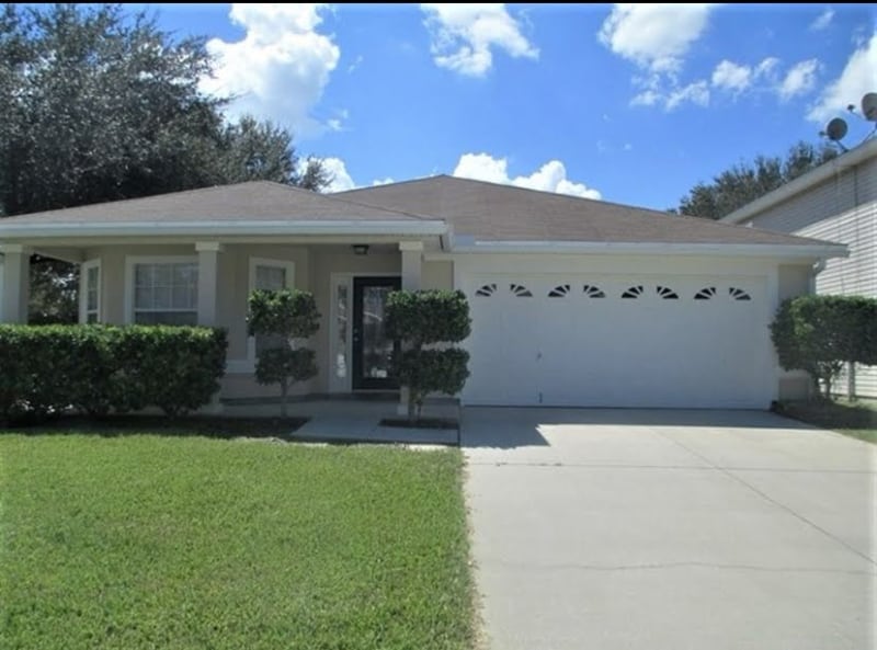 Primary Photo - 14428 Woodfield Cir N