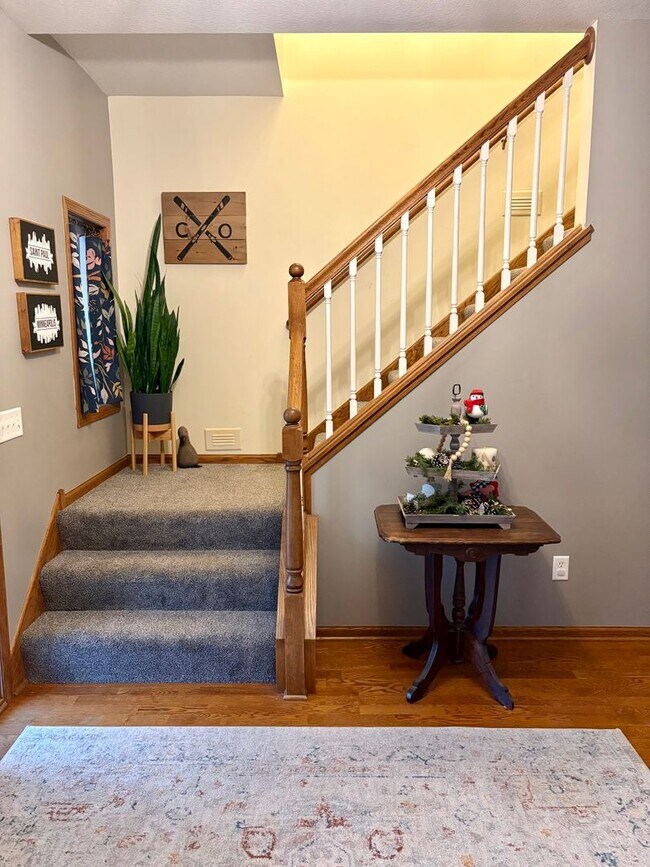 Foto del edificio - Large Lakeville Home for Lease