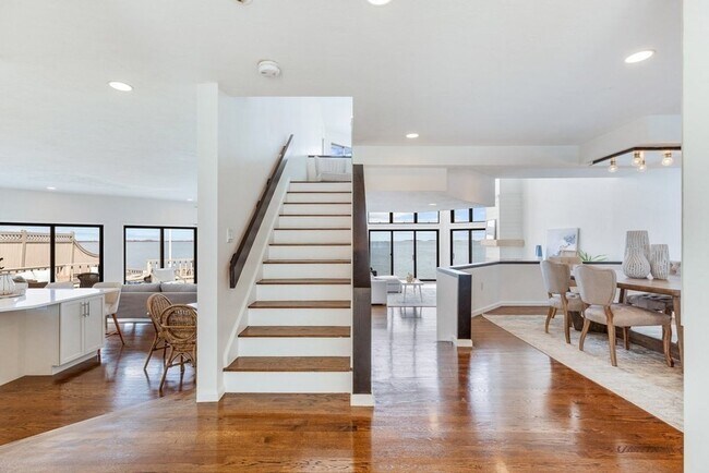 Foto del edificio - 132 Shore Ave