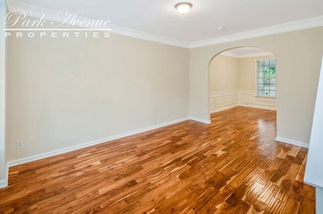 Building Photo - 11531 Laurel View Dr