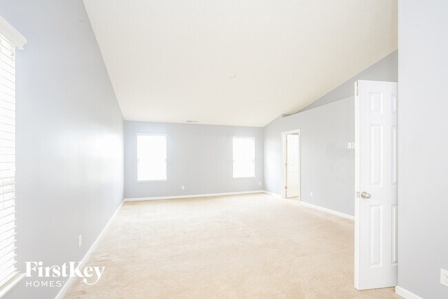 Building Photo - 17164 Tilbury Way