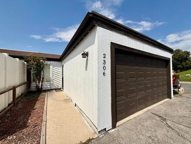 Photo - 2306 W 4195 S Townhome
