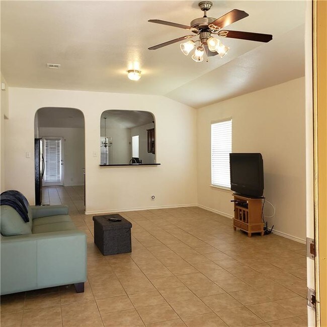 Building Photo - 12616 Timber Heights Dr