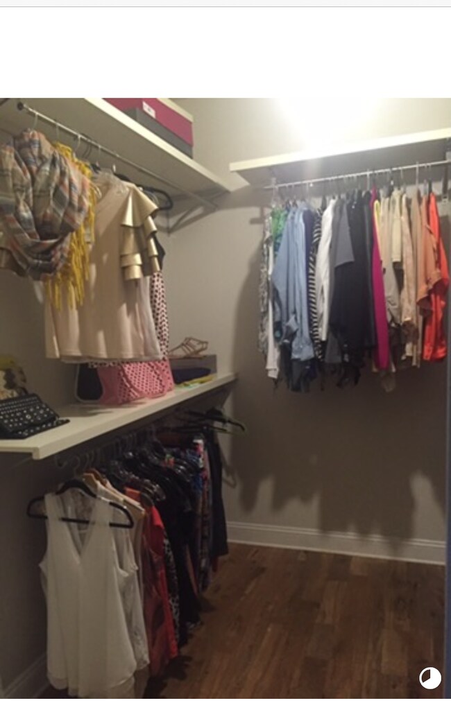 Foto del edificio - 2227 Pauline St