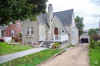 Building Photo - 1105 20th St