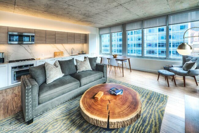 Building Photo - 2 br, 2 bath Condo - 162 N Des Plaines
