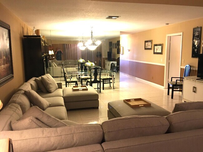 Foto del edificio - 1831 NW 18th Ave