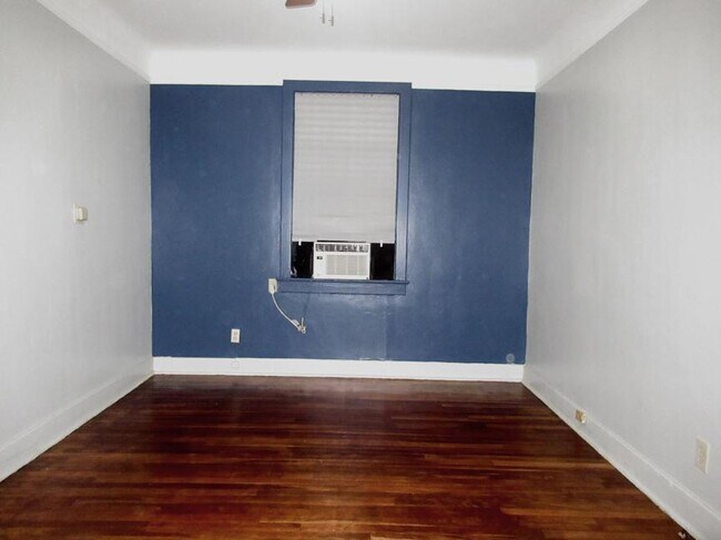 Foto del edificio - 7703 Green St
