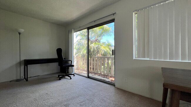Foto del edificio - 1726 Midvale Ave