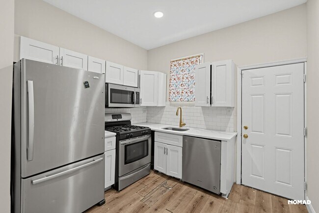 Foto del edificio - 429 N 62nd St