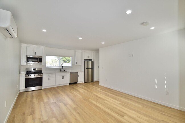 Foto del edificio - 11645 Moorpark St