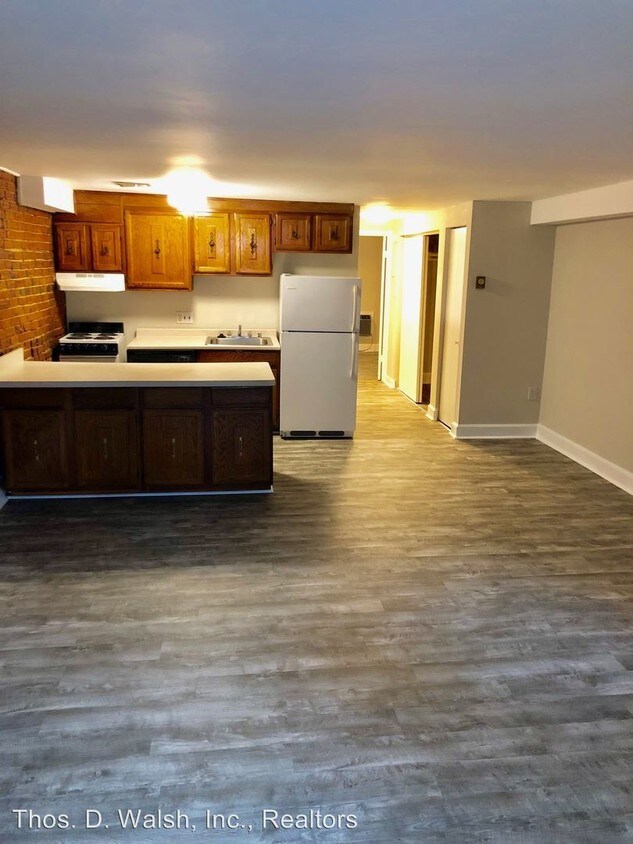 Foto principal - 122 5th St NE