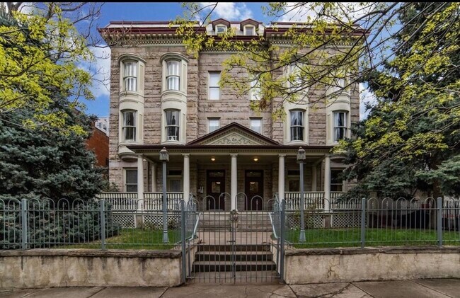 Foto del edificio - 1620 N Pennsylvania St