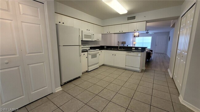 Foto del edificio - 25747 Lake Amelia Way