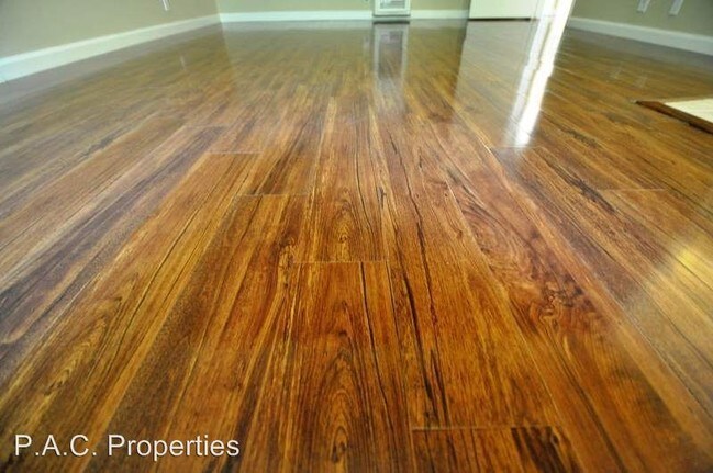 Foto del interior - 6125 Whitsett Ave
