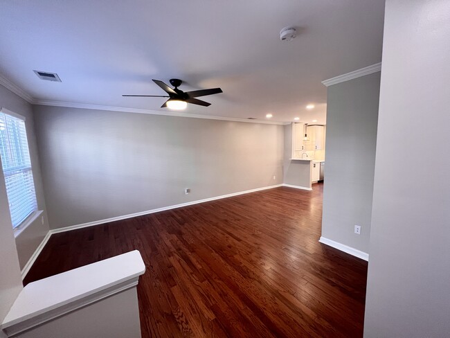 Entrance - Living Area - 3315 Weston St