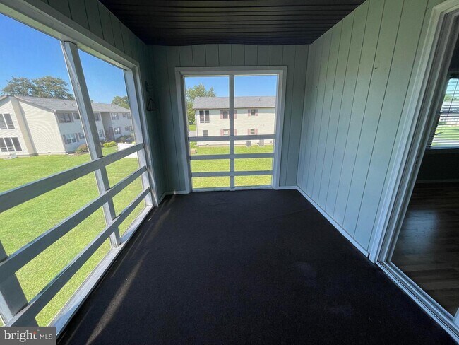 Building Photo - 34515 Bushnell Ct