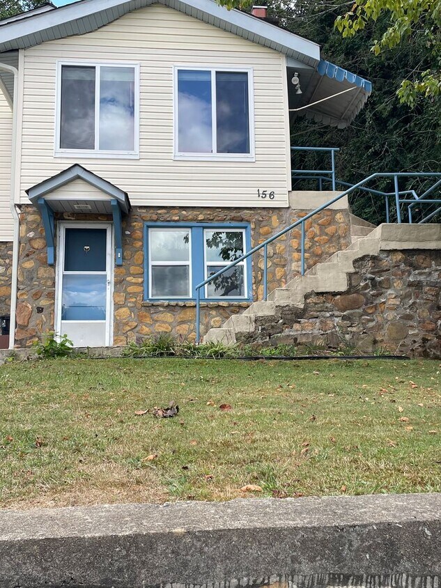 Primary Photo - Downtown two bedroom with views