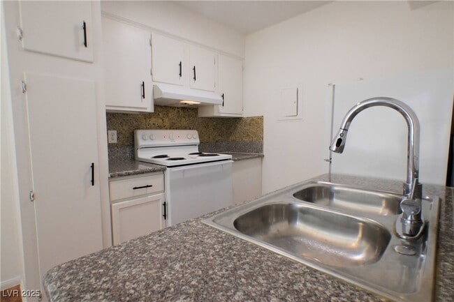 Foto del edificio - 2608 E Mesquite Ave