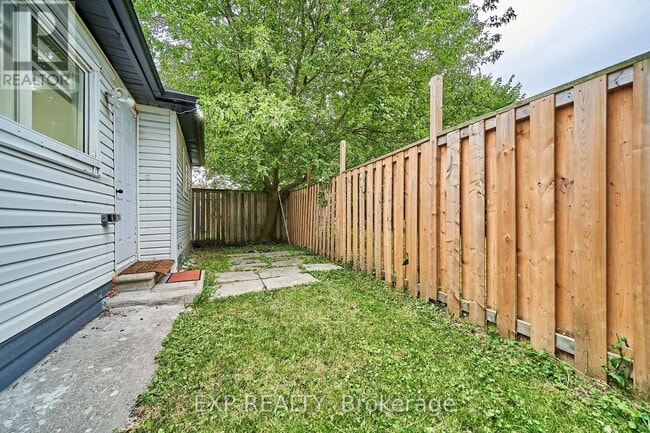 Building Photo - 15 Knights Rd