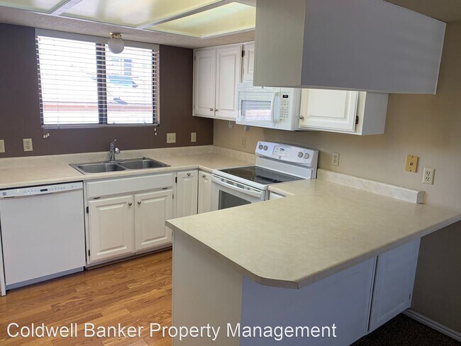 Foto del edificio - 2 br, 2 bath House - 1075 S 1400 W  Apt 15