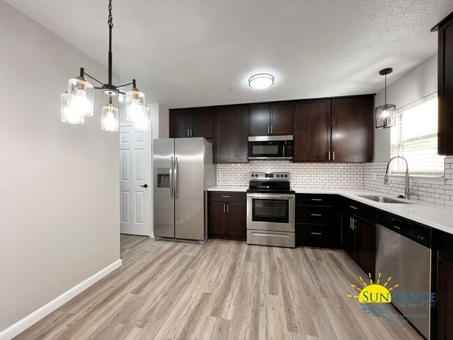 Building Photo - Fully Renovated 3 bedroom Home near Eglin ...