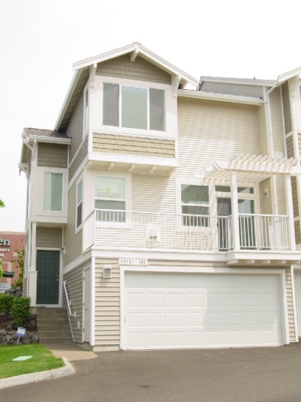 Building Photo - 14741 SW Beard Rd Building Photo - 14741 SW Beard Rd