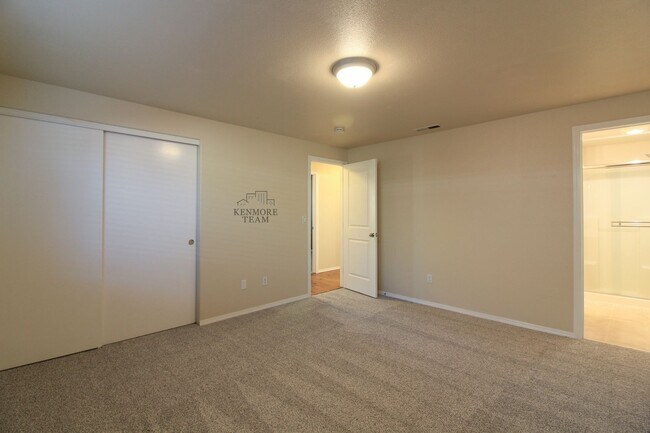 Foto del edificio - 3 bedroom, 2 Bath Home in West Pasco