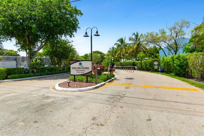 Photo - 3111 Oakland Shores Dr Apartment