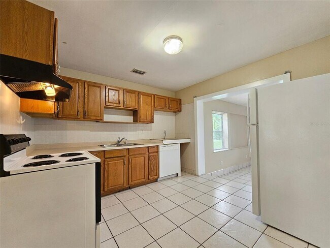 Foto del edificio - 2235 Lakeview St