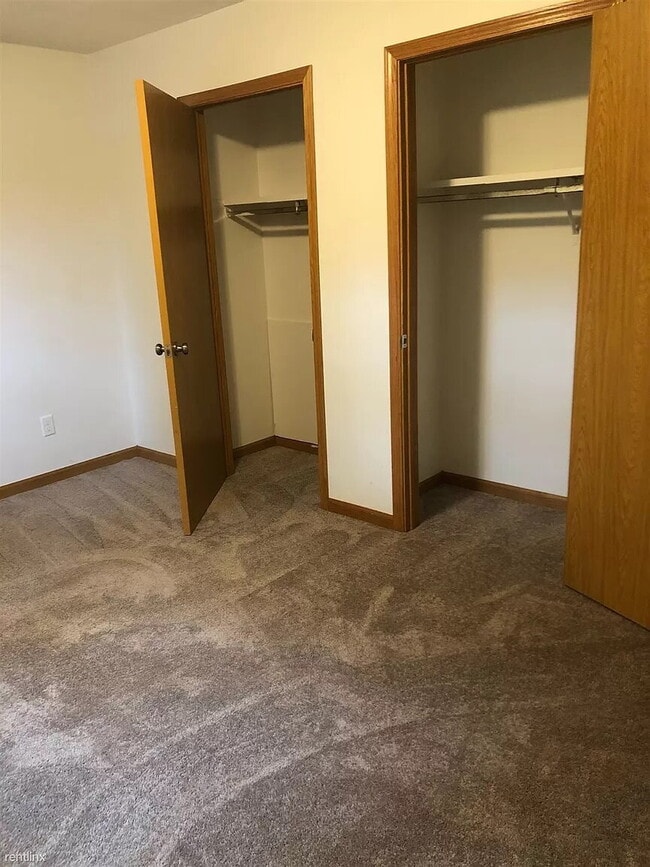 Foto del edificio - 1112 W Main St