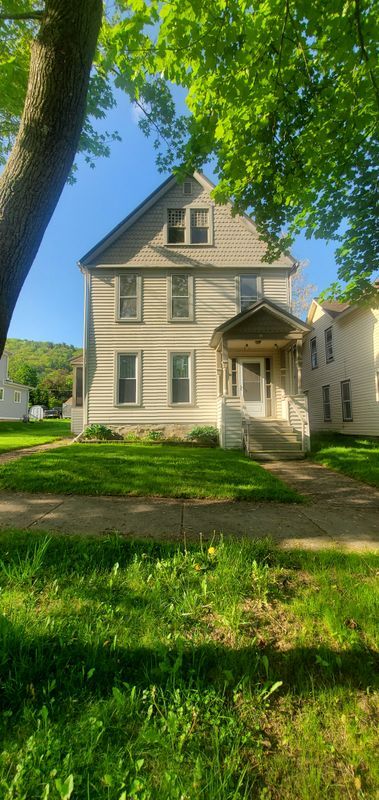 Primary Photo - 74 W 4th St