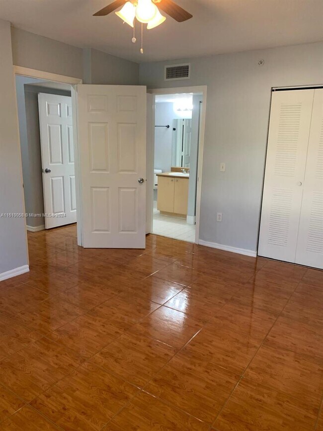 Building Photo - 4115 San Marino Blvd