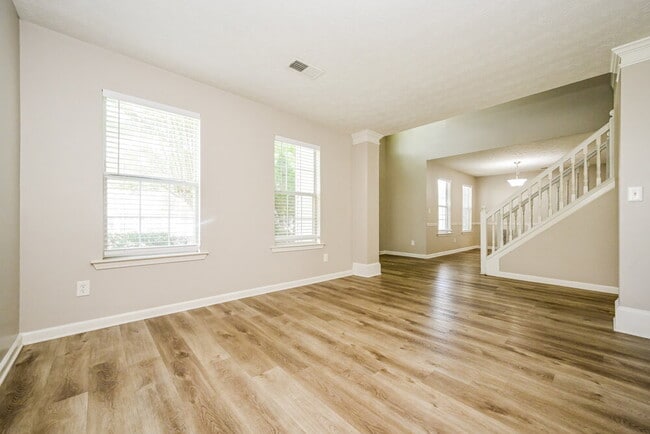 Building Photo - 409 Grove Park Dr