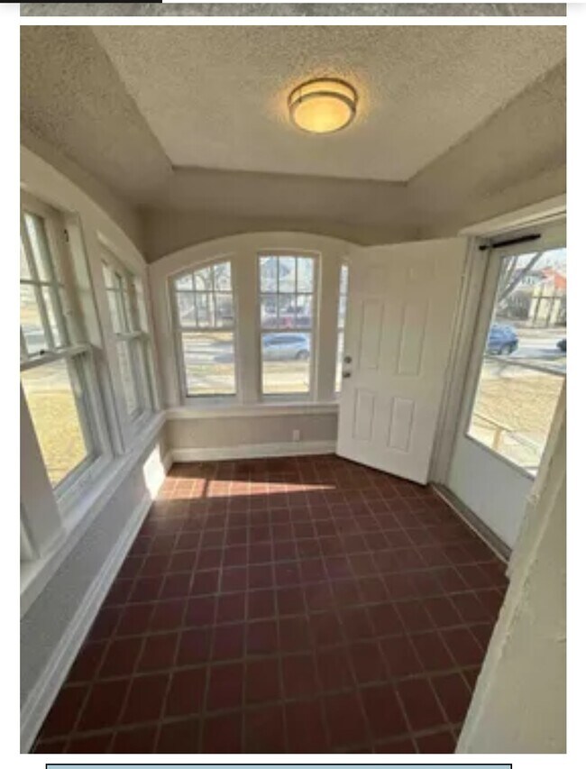 Foto del edificio - 2753 N 48th St