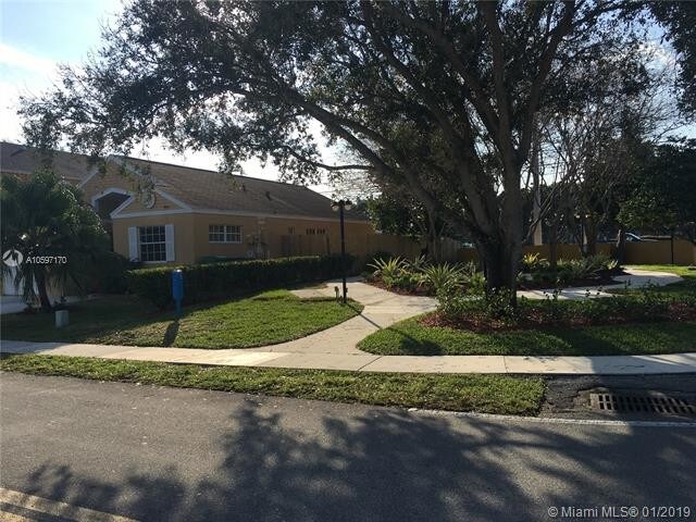 Foto del edificio - 3650 Marlberry Ln