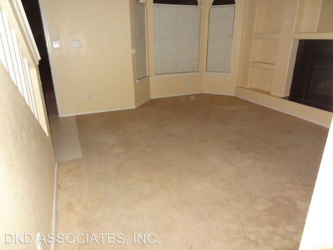 Building Photo - 3 br, 2.5 bath House - 3824 LYNWOOD