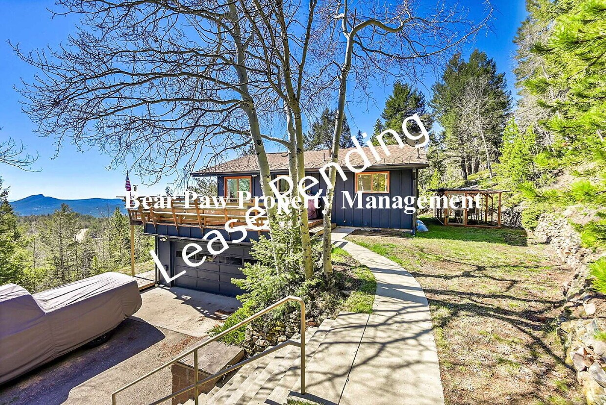 Gorgeous Views!! Beautiful Home on Conife... - Gorgeous Views!!  Beautiful Home on Conife...