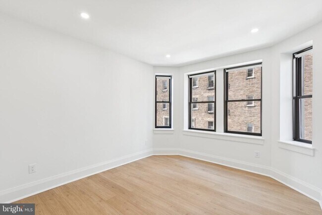 Foto del edificio - 135 S 19th St