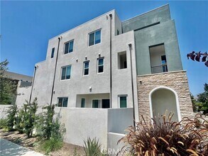 Building Photo - 114 Culture