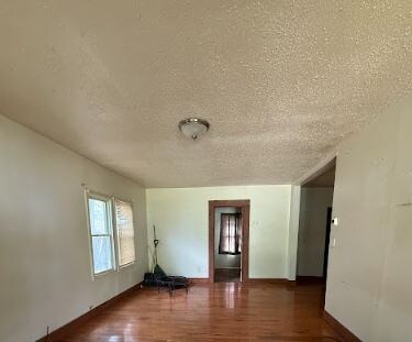 Foto del edificio - 1311 N Walnut Grove Ave