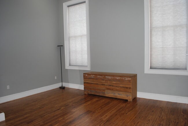 Building Photo - 111 Court Sq