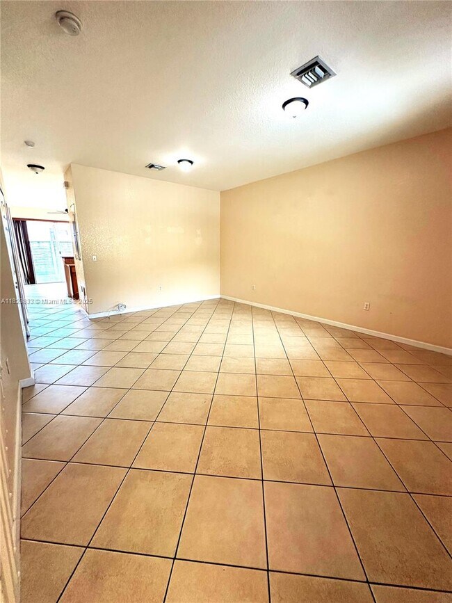 Foto del edificio - 12010 SW 268th St