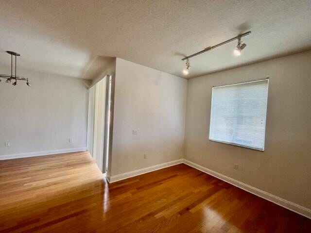 Foto del edificio - 11033 Legacy Blvd