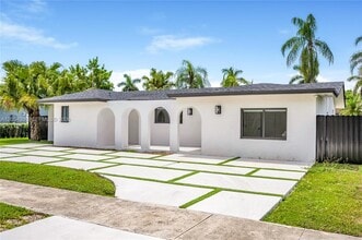 Building Photo - 9320 SW 167th St