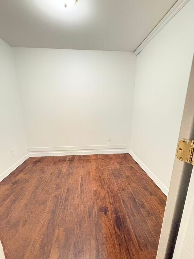 Building Photo - 15477 79A Av