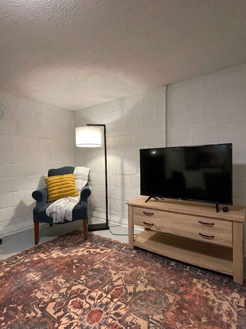 Foto principal - 537 4th St