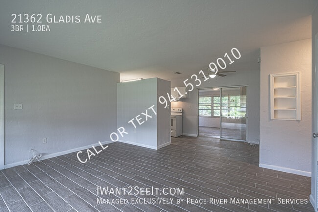 Foto del edificio - 21362 Gladis Ave